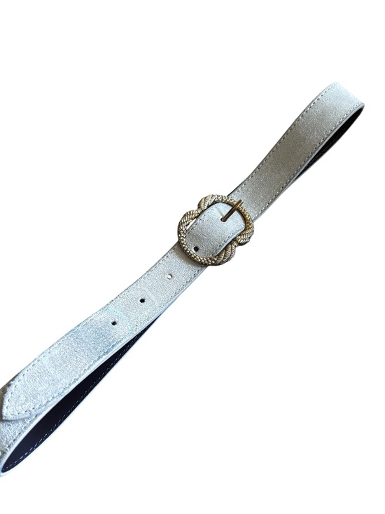 Sezane Fine Artemis Belt
Suede and Leather Cream
Beautiful Gold Buckle
75mm main image 6